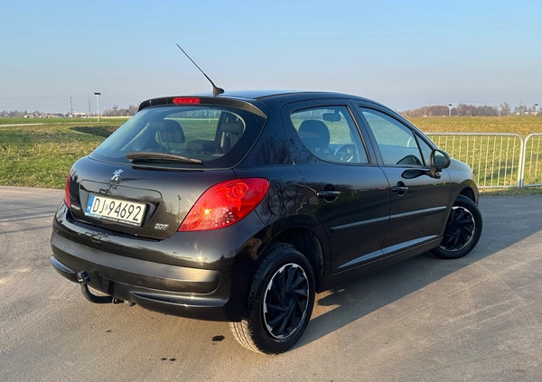 Peugeot 207 cena 10800 przebieg: 170000, rok produkcji 2006 z Wrocław małe 407